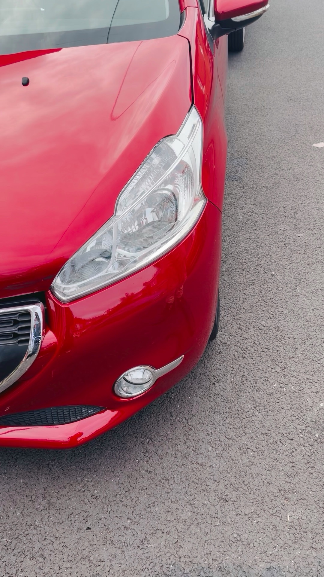 2014 PEUGEOT 208